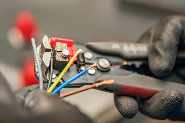 Best Commercial Electrician Services  in Putnam Lake, NY